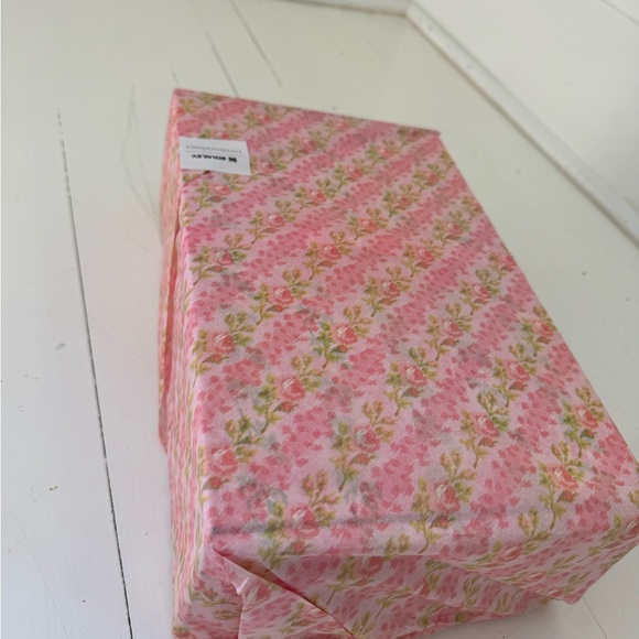 LoveShackFancy x Stanley Water Bottle 40 oz Blooming Heirloom - Picture 8 of 11